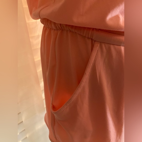 NWOT Guess Romper Bright Peach Sleeveless Strapless Pockets Drawstring Med - Picture 8 of 15